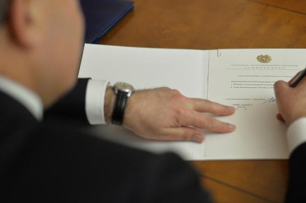 ՀՀ նախագահը հրամանագիր է ստորագրել 