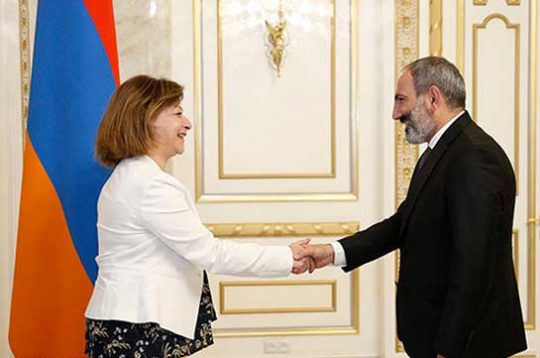 Աշնանը Հայաստան կայցելի Լիբանանի նախագահը
