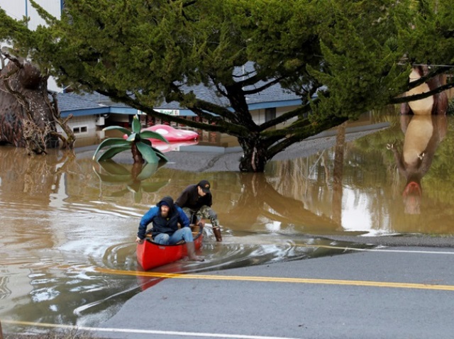 Կալիֆորնիայի քաղաքներից մեկը ջրածածկ է եղել. մարդկանց տարհանել են (ֆոտո)