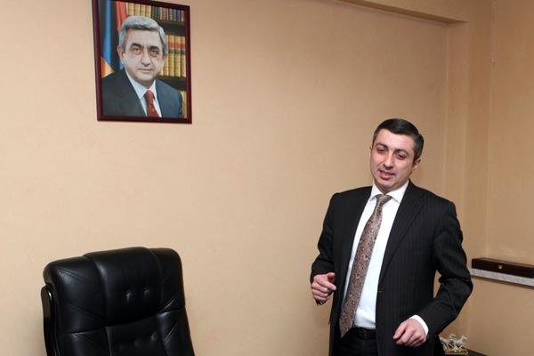 Серж Саргсян вызвал Миграна Погосяна к себе на «открытый» разговор -  «Жоховурд»