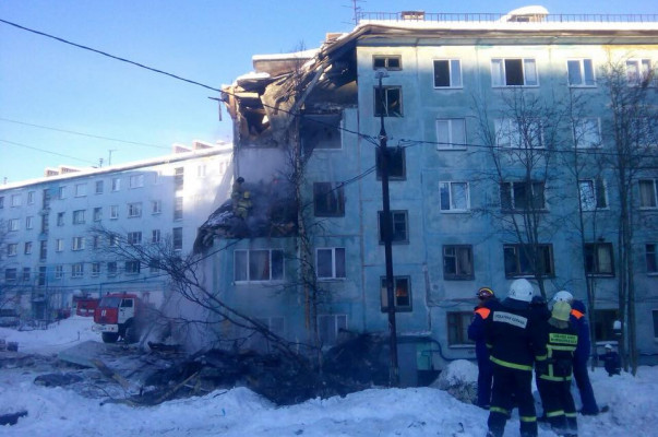 Մուրմանսկում փլուզվել է բնակելի շենքի 4 հարկ. կա մեկ զոհ և 5 տուժած (լուսանկարներ)