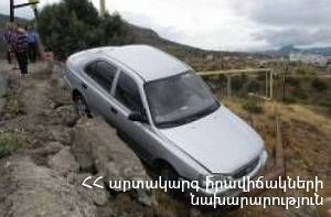Վթար Երևան-Իջևան ավտոճանապարհին. մեքենան ընկել է ձորը
