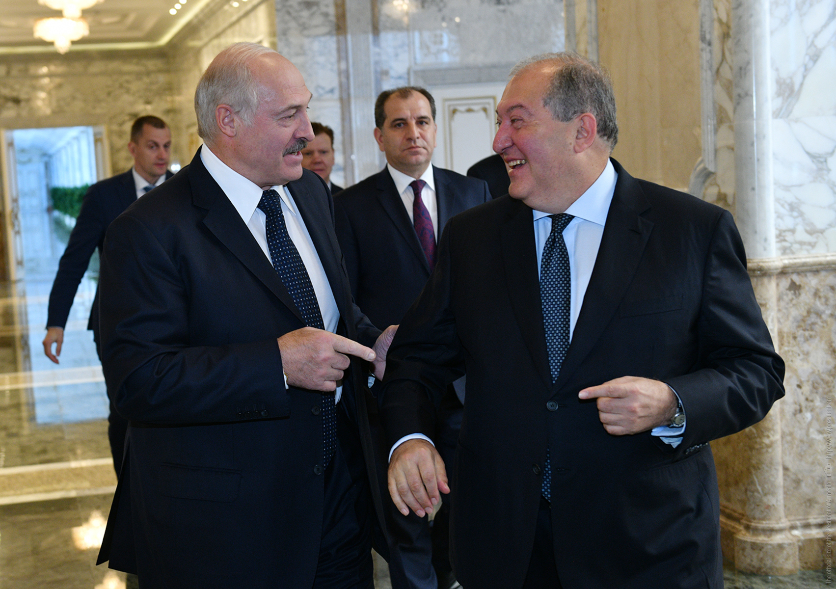 Մենք միշտ պատրաստ ենք ձեր առաջ բացելու դռները․ կայացել է Հայաստանի նախագահ Արմեն Սարգսյանի և Բելառուսի նախագահ Ալեքսանդր Լուկաշենկոյի հանդիպումը