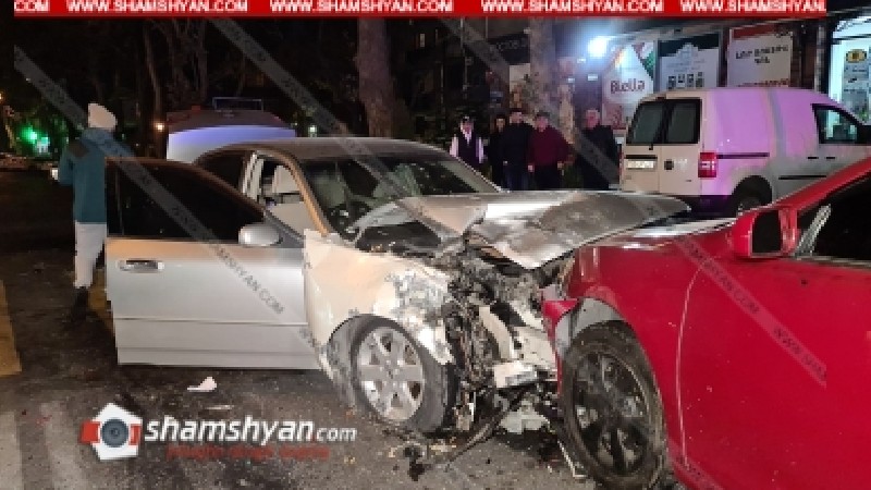 Խոշոր ավտովթար Երևանում. 3 ավտոմեքենաներ են բախվել. կա վիրավոր
