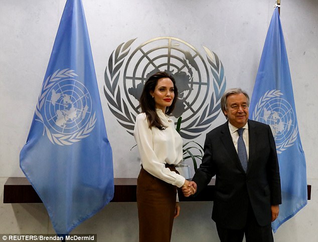 Անջելինա Ջոլին հանդիպել է ՄԱԿ-ի գլխավոր քարտուղարի հետ (լուսանկարներ)