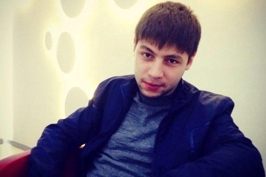 «Պատանի լրագրողների» դպրոցում դանակահարված 22-ամյա Լևոն Սահակյանը  մահացել է