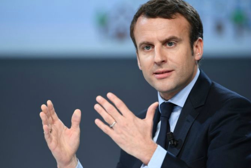 Ֆրանսիայի նախագահն այցելել է Ծիծեռնակաբերդի հուշահամալիր