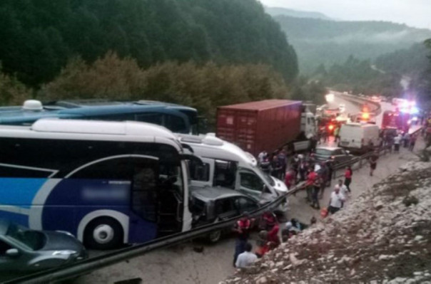 Թուրքիայում 32 մեքենայի մասնակցությամբ ավտովթար է տեղի ունեցել