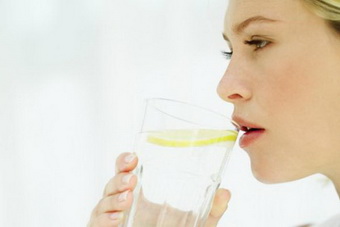 Ինչ կլինի, եթե ամեն օր խմեք կիտրոնով ջուր