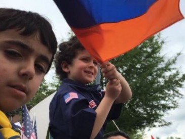 Վաշինգտոնի հայ համայնքը Թուրքիայի դեսպանատան առջեւ բողոքի ցույց անցկացրեց