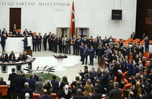 Թուրքիայի Ազգային մեծ ժողովում 339 ձայնով հաստատվել է իշխող կուսակցության ներկայացրած սահմանադրական փոփոխությունների առաջարկը