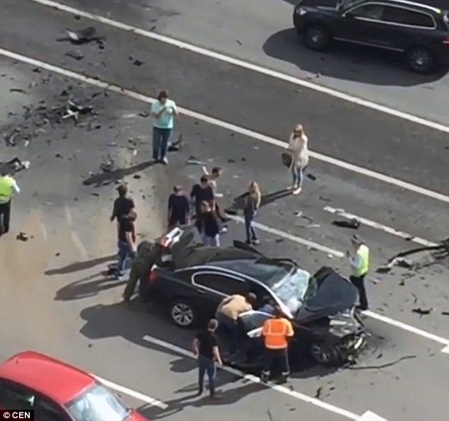 Վլադիմիր Պուտինի պետական մեքենան վթարի է ենթարկվել (տեսանյութ)