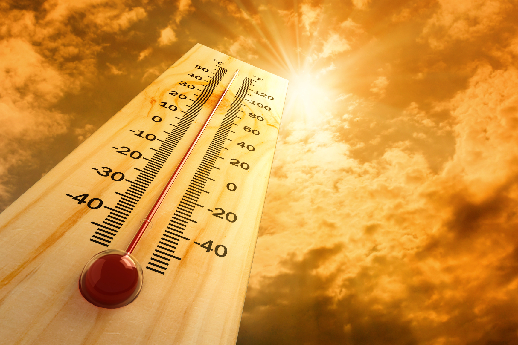 Индекс ультрафиолетового излучения достигнет 7.  МЧС рекомендует избегать прямых солнечных лучей