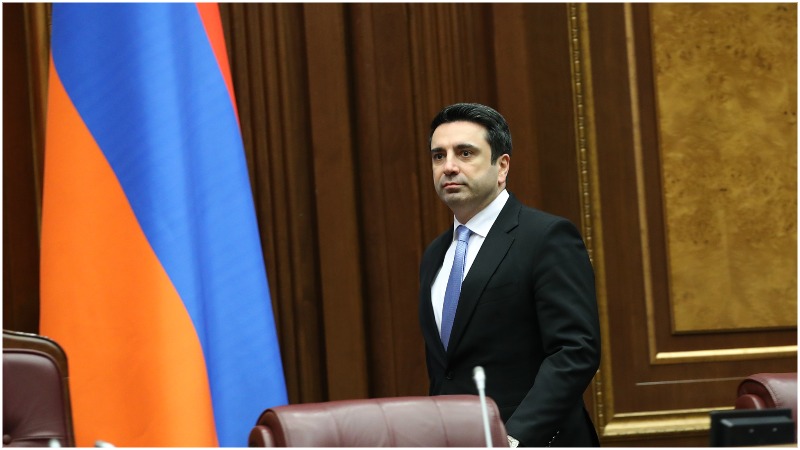 «Ժողովուրդ». Ալեն Սիմոնյանի թե՛ ընտանիքի անդամները, թե՛ աշխատակիցները «գրավել են» ՔՊ-ն