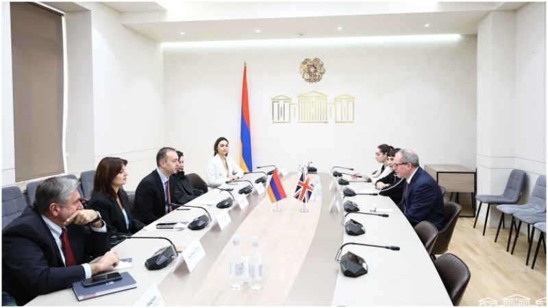 Հայաստան-Մեծ Բրիտանիա բարեկամական խմբի անդամները հանդիպել են Լորդերի պալատի անդամի հետ