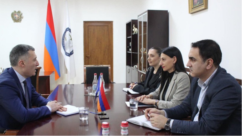 Քննարկվել են ռազմական ուսումնական հաստատություններում մարդու իրավունքների կրթության կատարելագործման հարցեր