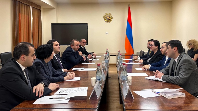 ԲՏԱ նախարարը Պոլիտեխնիկի ռեկտորին ներկայացրել է ոլորտում ներգրավված մասնագետների համար նախատեսված բարեփոխումները