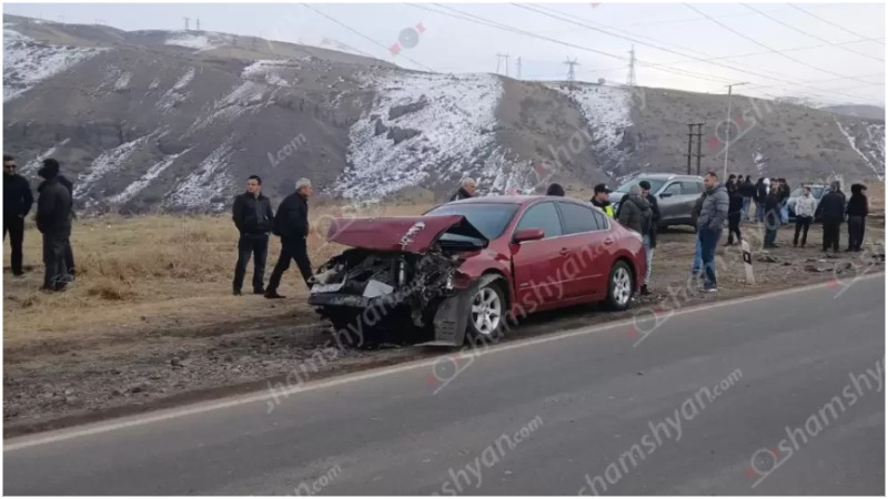 Կոտայքում բախվել են «Ford»-ն ու «Nissan»-ը