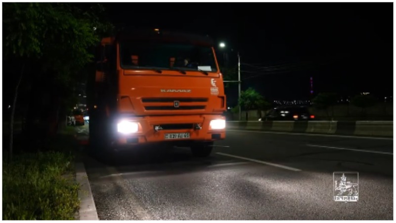 Մայրաքաղաքում ամեն գիշեր փողոցների մաքրման աշխատանքներ է իրականացնում (տեսանյութ)