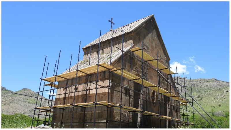 Նորոգվում է Եղեգիսի Զորաց եկեղեցին (լուսանկարներ)