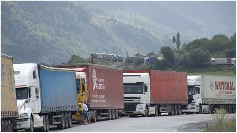 Ավելի քան հազար բեռնատար է կուտակվել Ռուսաստան-Վրաստան սահմանին