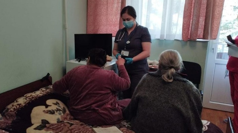 Հրազդանի բժշկական կենտրոնի մասնագետներն այցելել են բռնի տեղահանված և խնամքի տներում գտնվողներին (լուսանկարներ)
