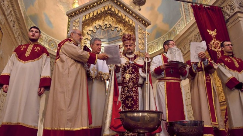 Ֆրանսիայի թեմի առաջնորդանիստ եկեղեցում մատուցվել է Սուրբ պատարագ և կատարվել Ջրօրհնեքի արարողություն (լուսանկարներ)