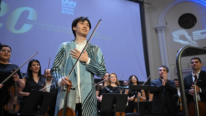 Խաչատրյանի անվան 20-րդ միջազգային մրցույթում առաջին մրցանակը ստացել է Ճապոնիան ներկայացնող ջութակահար Տոմոտակա Սեկին (լուսանկարներ)