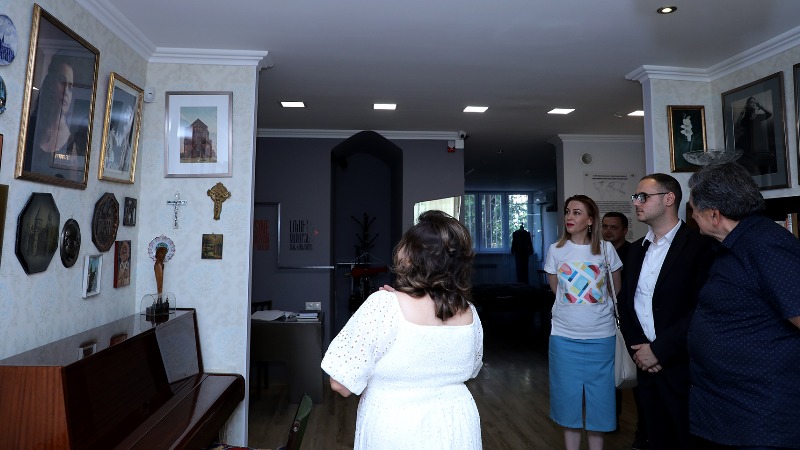 ԿԳՄՍ փոխնախարարն այցելել է Լուսինե Զաքարյանի տուն-թանգարան (լուսանկարներ)