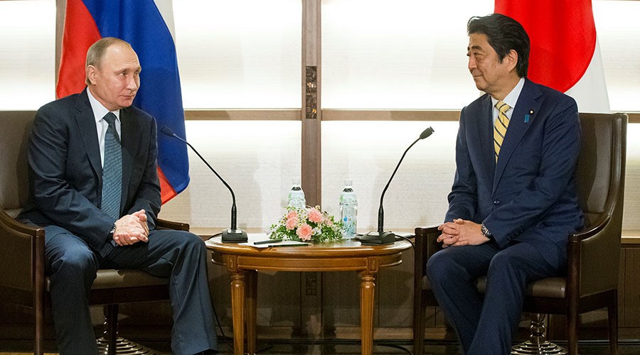 Պուտինը հայտնել է` ինչ թեմաներ են քննարկել Ճապոնիայի վարչապետի հետ բանակցություններում
