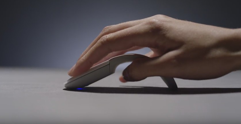 Microsoft представила новую сгибающуюся мышь (видео)