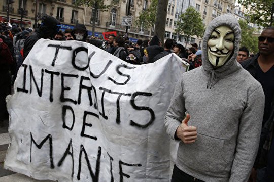 Փարիզում ցուցարարների և ոստիկանության միջև դարձյալ բախումներ են տեղի ունեցել