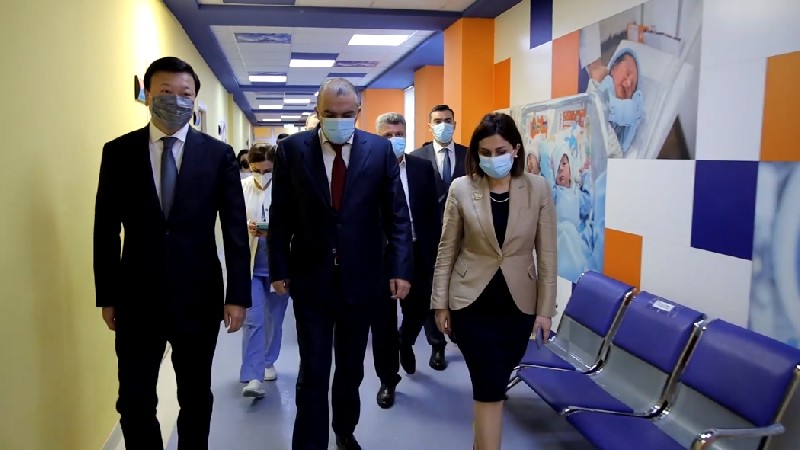 Ղազախստանի և ՀՀ առողջապահության նախարարները ծանոթացել են «Էրեբունի» ԲԿ-ի հնարավորություններին (տեսանյութ)