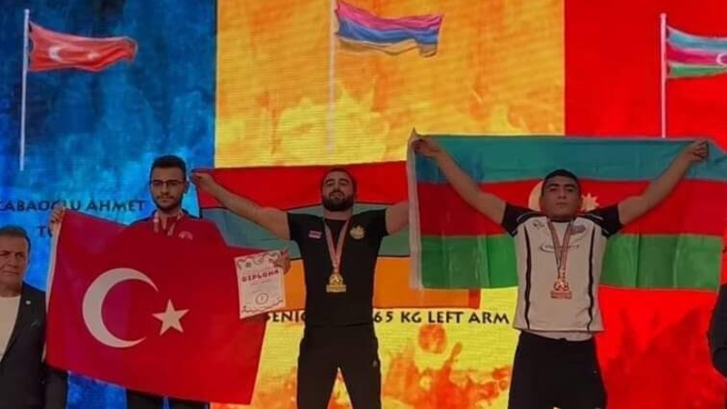 Ինչպես է Աշոտ Ադամյանը ծնկի բերել թուրք և ադրբեջանցի մարզիկներին (տեսանյութ, լուսանկարներ)