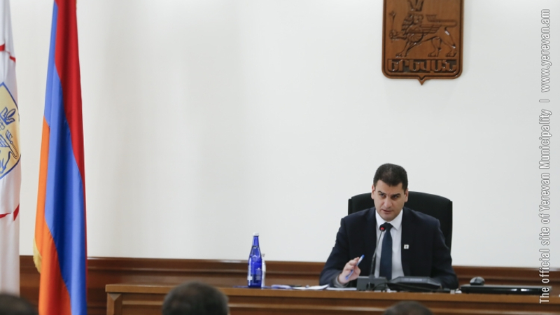 Ավագանու արտահերթ նիստ. օրակարգում Ավինյանին փոխքաղաքապետ նշանակելու հարցն է (ուղիղ միացում)