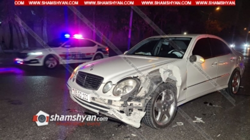 Ավտովթար Երևանում. բախվել են Mercedes-ն ու Nissan-ը. 3 ամսական երեխան տեղափոխվել է հիվանդանոց