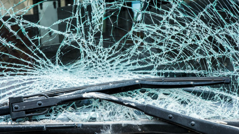 Ողբերգական ավտովտար Ջրվեժ-Աբովյան ավտոճանապարհին․ «BMW»-ն բախվել է կամրջի արգելապատնեշին․ 42-ամյա վարորդը տեղում մահացել է