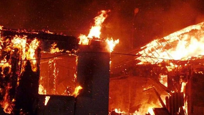 Այրք գյուղում այրվել է տուն և մոտ 50 հակ անասնակեր