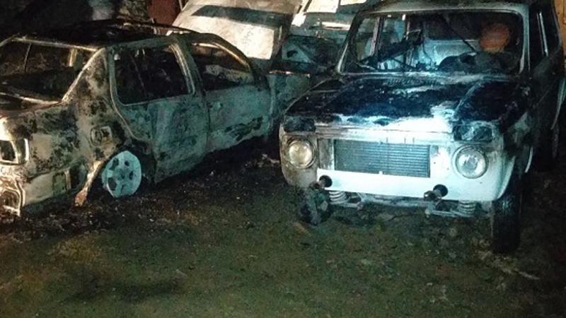 Սանահին գյուղում այրվել են երկու ավտոմեքենա