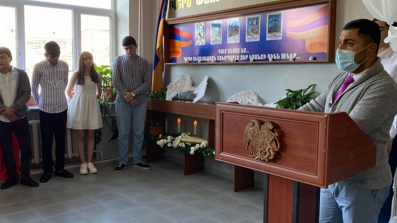 Եղվարդի դպրոցում բացվել է զոհվածների հիշատակին նվիրված հուշապատ (լուսանկարներ)