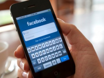 iPhone-ի տերերը Facebook-ի պատճառով մարտկոցի արագ լիցքաթափումից բողոքում են