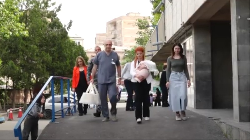 Եկեղեցու այգում թողնված նորածնի մայրը հայտնաբերվել է. երեխան տեղափոխվել է մանկատուն (տեսանյութ)