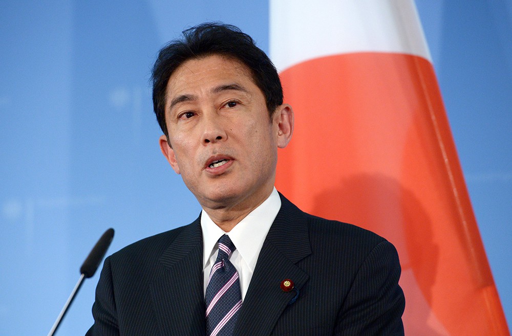 Абэ: обязанности министра обороны Японии возьмет на себя глава МИД