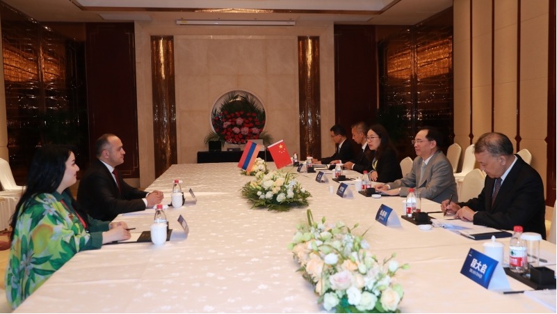 ՔԿ նախագահի տեղակալը հանդիպումներ է ունեցել ՉԺՀ հասարակական անվտանգության նախարարի և նրա տեղակալի հետ (լուսանկարներ)