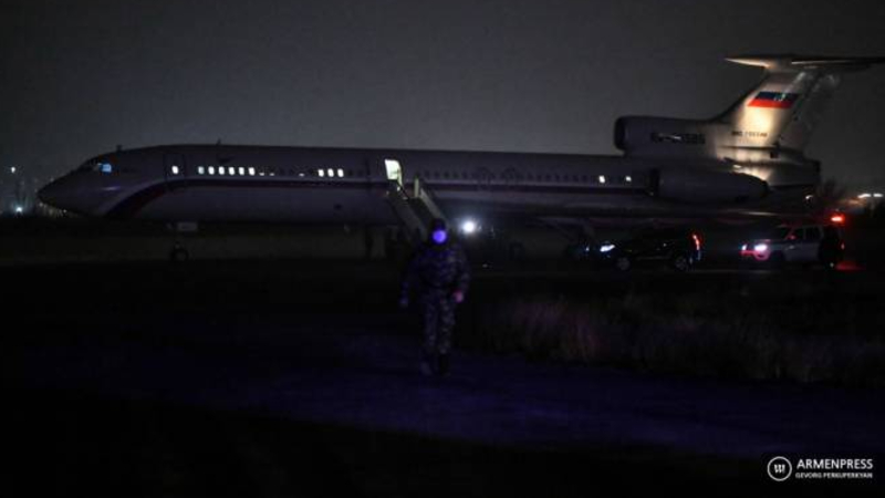 10 հայ գերիներին տեղափոխող ինքնաթիռը վայրէջք կատարեց «Էրեբունի» օդանավակայանում