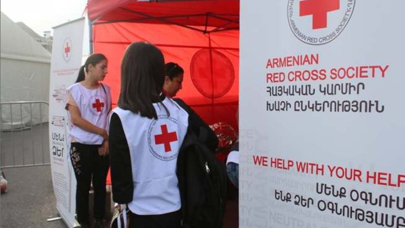 Հայկական Կարմիր խաչի ընկերությունն օգնում է ԼՂ հակամարտությունից տուժած անձանց