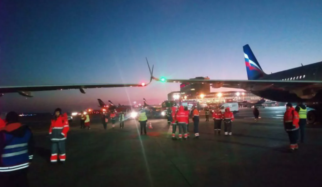 «Շերեմետևո» օդանավակայանում երկու ինքնաթիռ թևերով բախվել են իրար (տեսանյութ)