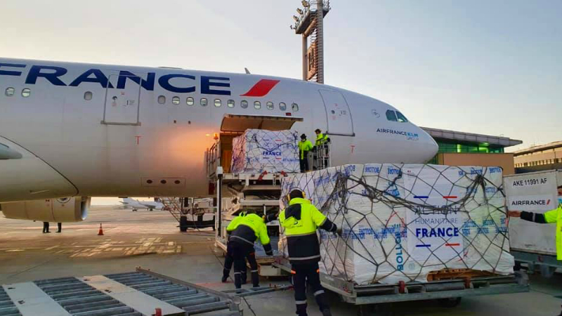 Երևան ժամանեց Ֆրանսիայի կառավարության մարդասիրական օգնությունը տեղափոխող երկրորդ ինքնաթիռը (տեսանյութ)