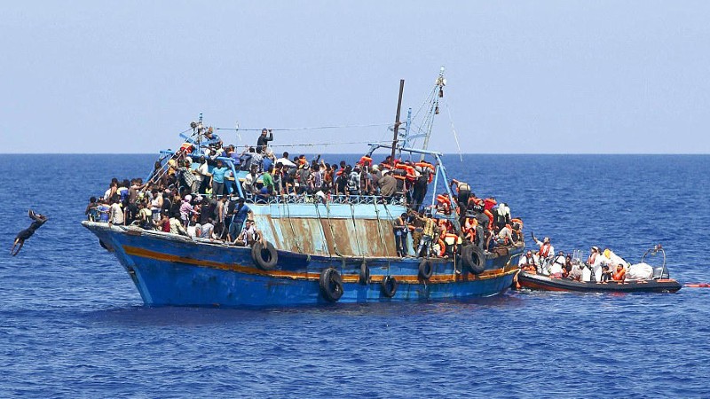 Փախստականներ տեղափոխող նավը խորտակվել է Ֆրանսիայի ափերի մոտ