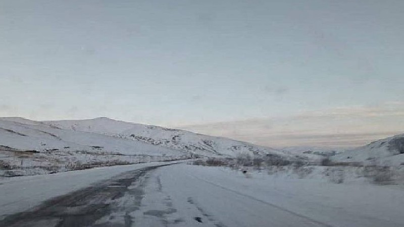 Անիի, Արթիկի, Ախուրյանի, Աշոցքի տարածաշրջաններում և Թալին-Մաստարա-Լանջիկ ավտոճանապարհին ձյուն է տեղում